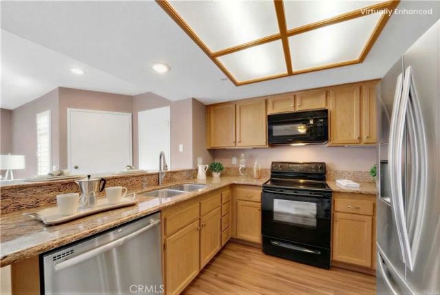 104 S Cross Creek Road M, Orange, CA 92869