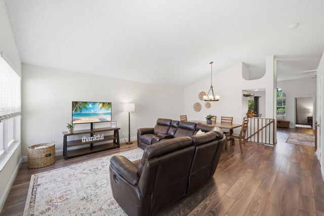 15181 Oak Chase Court, Wellington, FL 33414