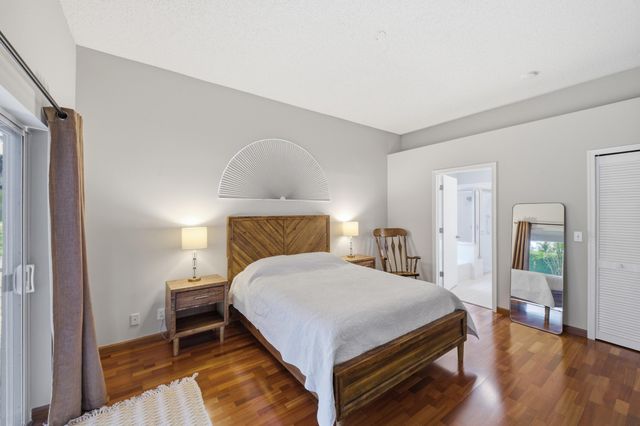 15181 Oak Chase Court, Wellington, FL 33414