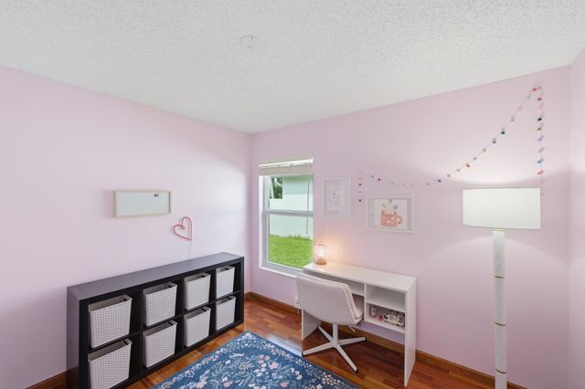 15181 Oak Chase Court, Wellington, FL 33414
