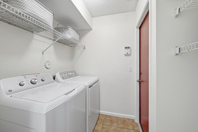 15181 Oak Chase Court, Wellington, FL 33414