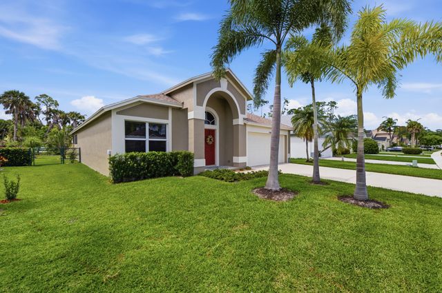 15181 Oak Chase Court, Wellington, FL 33414