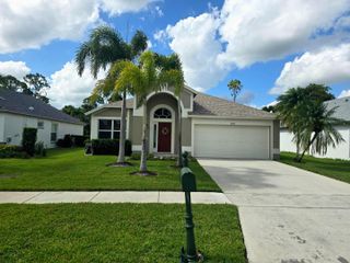 15181 Oak Chase Court, Wellington, FL 33414