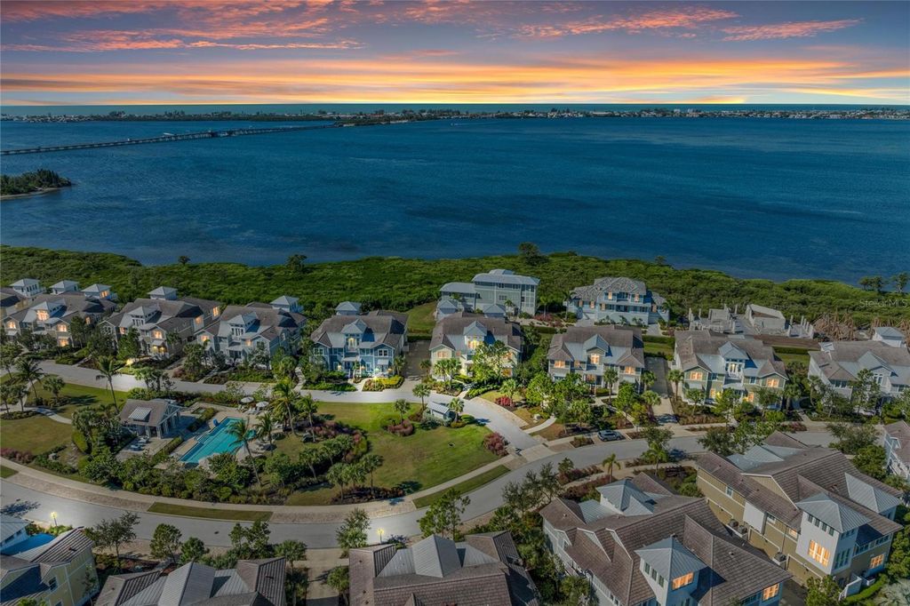 Image 3 of property listing at 334 CASTAWAY CAY DRIVE 101, Bradenton, FL 34209