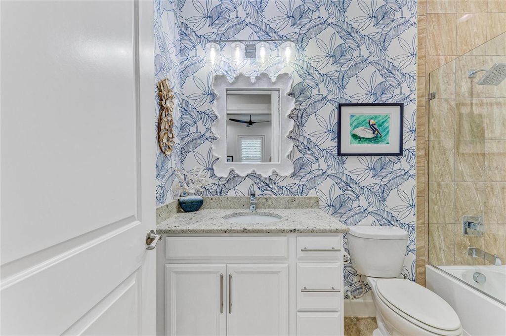 Image 40 of property listing at 334 CASTAWAY CAY DRIVE 101, Bradenton, FL 34209