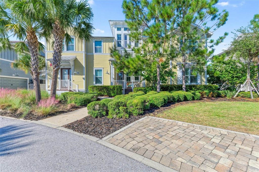 Image 5 of property listing at 334 CASTAWAY CAY DRIVE 101, Bradenton, FL 34209