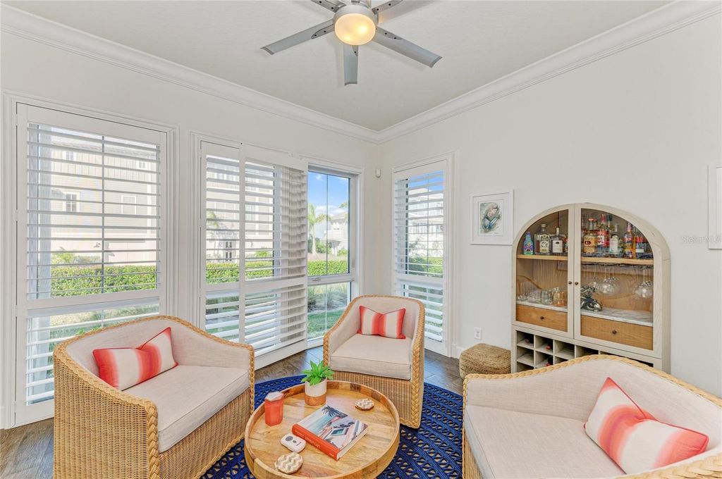 Image 53 of property listing at 334 CASTAWAY CAY DRIVE 101, Bradenton, FL 34209