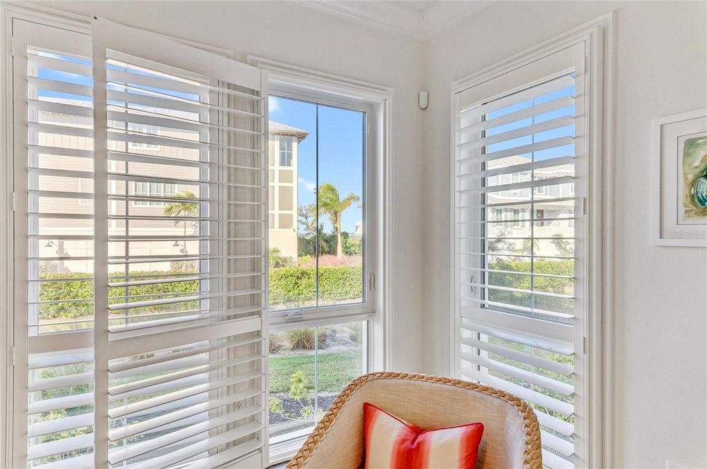 Image 54 of property listing at 334 CASTAWAY CAY DRIVE 101, Bradenton, FL 34209