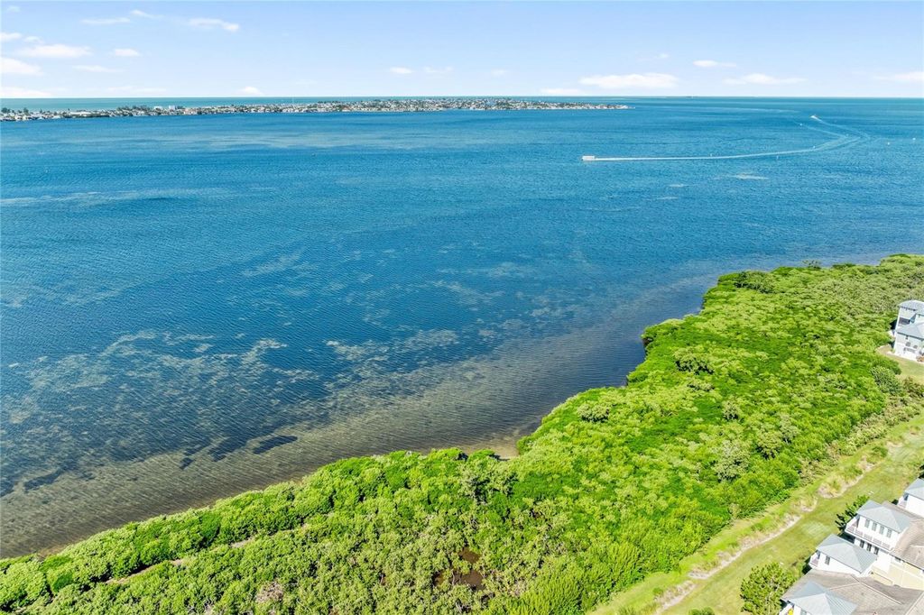 Image 59 of property listing at 334 CASTAWAY CAY DRIVE 101, Bradenton, FL 34209