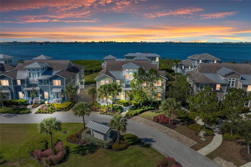 Image 62 of property listing at 334 CASTAWAY CAY DRIVE 101, Bradenton, FL 34209