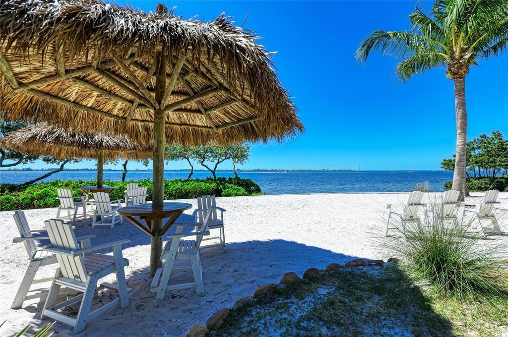 Image 80 of property listing at 334 CASTAWAY CAY DRIVE 101, Bradenton, FL 34209