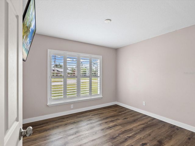 31706 HUNT CLUB LANE, Wesley Chapel, FL 33543