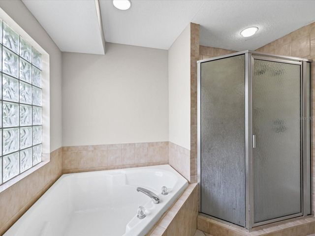 31706 HUNT CLUB LANE, Wesley Chapel, FL 33543