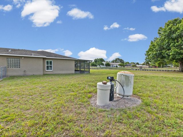 31706 HUNT CLUB LANE, Wesley Chapel, FL 33543