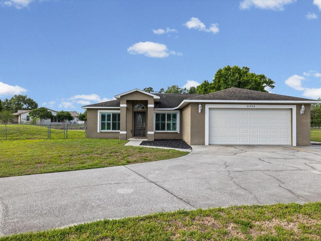 31706 HUNT CLUB LANE, Wesley Chapel, FL 33543