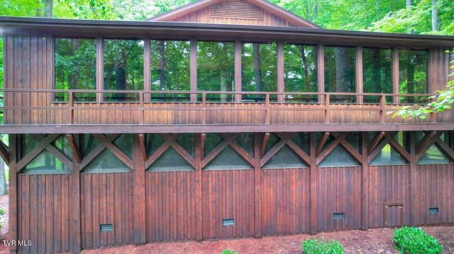 180 Misty Woods Drive, Blountville, TN 37617