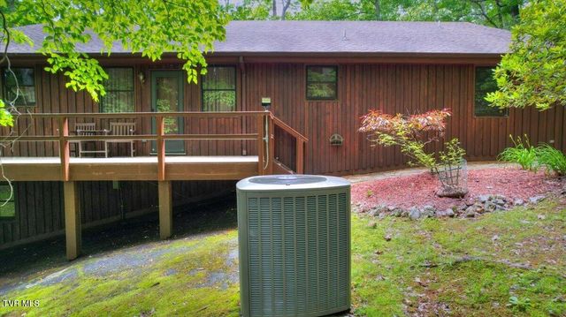180 Misty Woods Drive, Blountville, TN 37617