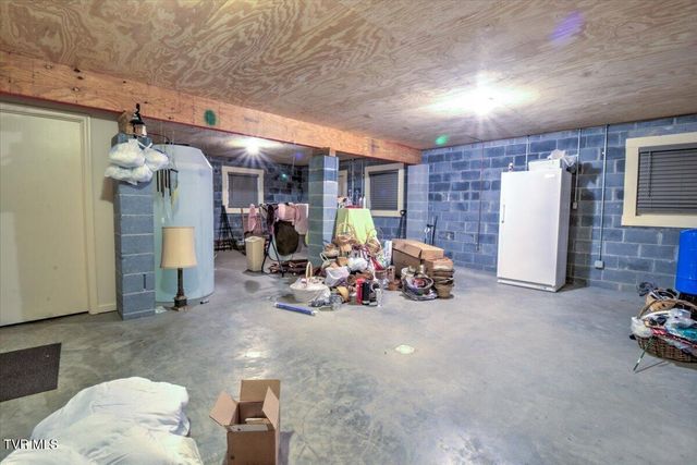 180 Misty Woods Drive, Blountville, TN 37617