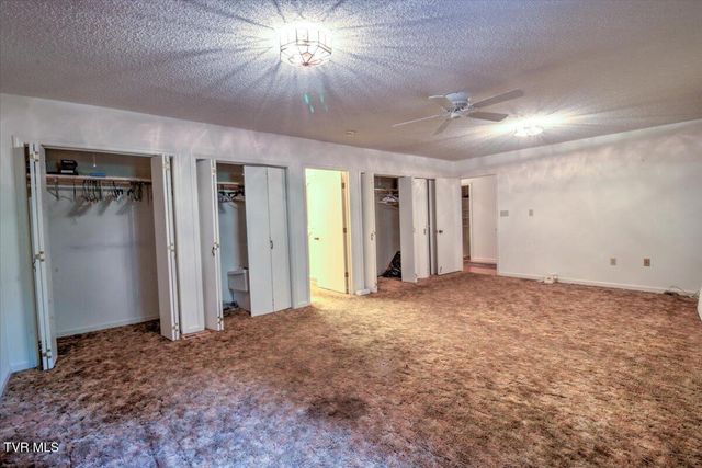 180 Misty Woods Drive, Blountville, TN 37617