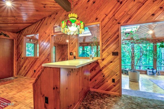 180 Misty Woods Drive, Blountville, TN 37617