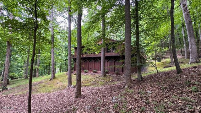 180 Misty Woods Drive, Blountville, TN 37617