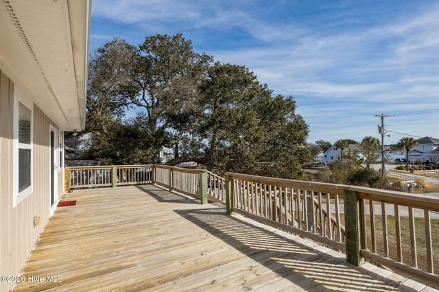 7019 Sound Drive South, Emerald Isle, NC 28594