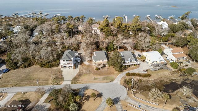 7019 Sound Drive South, Emerald Isle, NC 28594