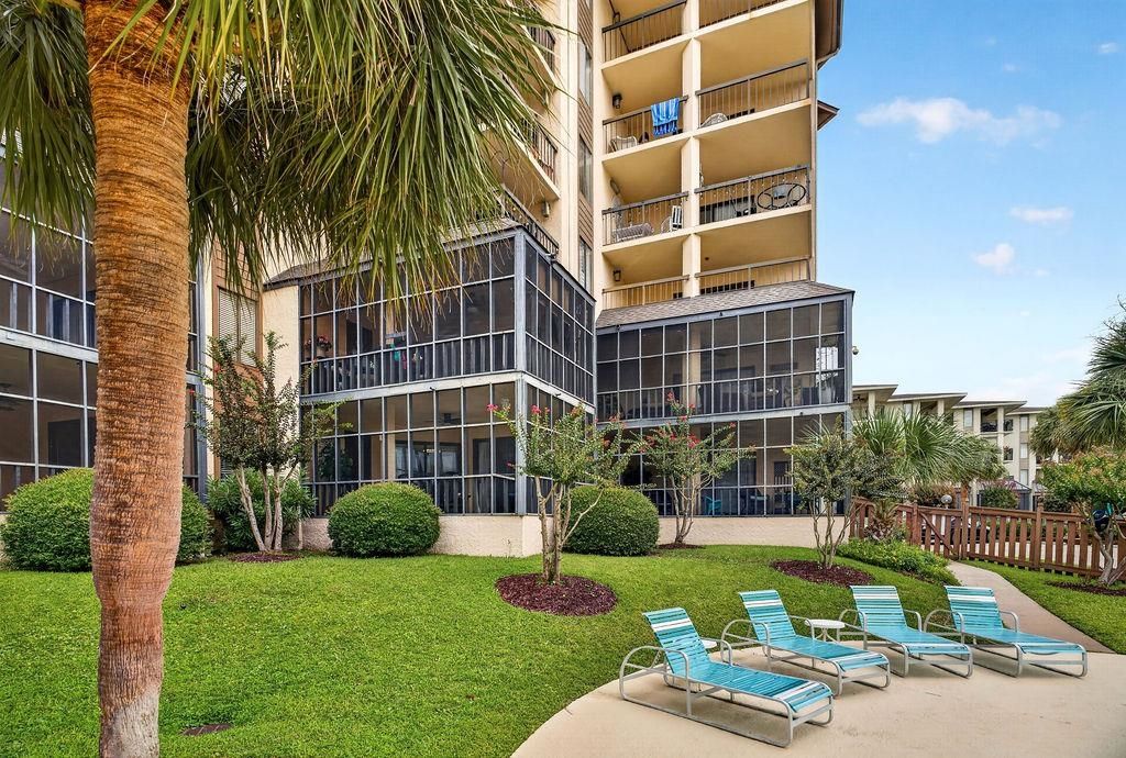 310 73rd Ave N Apt 1B, Myrtle Beach, SC 29572 — photo 2