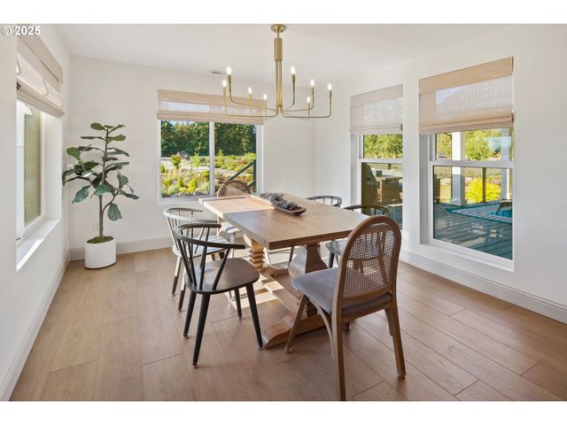 19012 Ne 139TH St, Brush Prairie, WA 98606