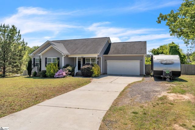 206 Destiny Drive, Gray Court, SC 29645