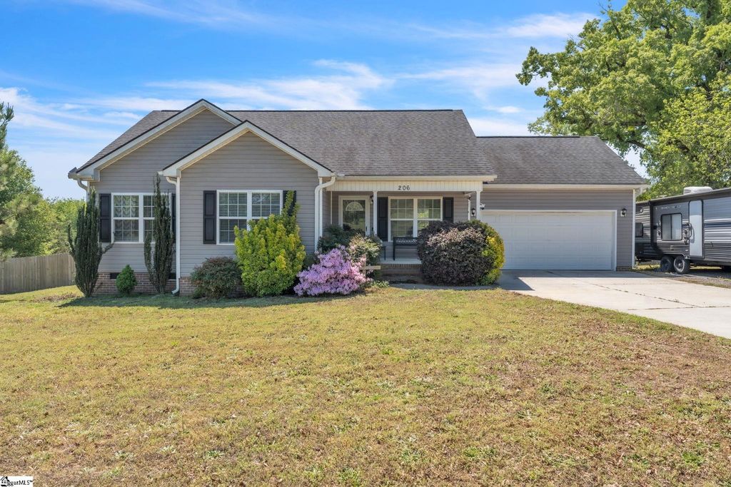 206 Destiny Drive, Gray Court, SC 29645