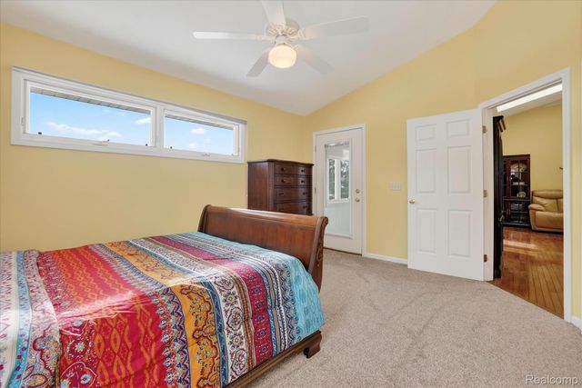 174 Addison Circle 19, Fowlerville Village, MI 48836