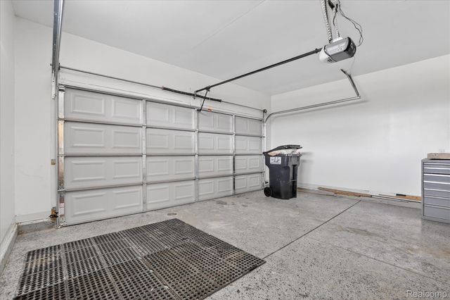 174 Addison Circle 19, Fowlerville Village, MI 48836