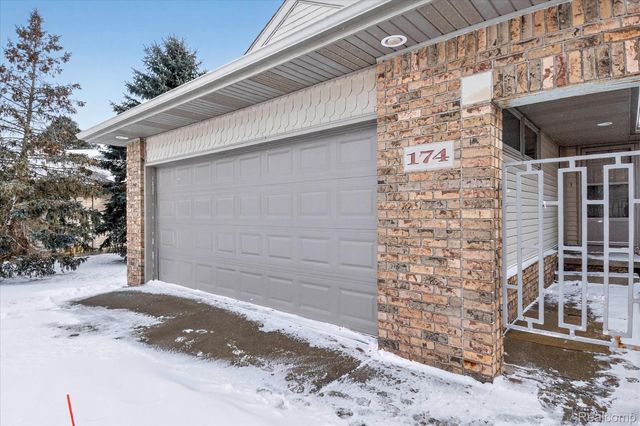 174 Addison Circle 19, Fowlerville Village, MI 48836