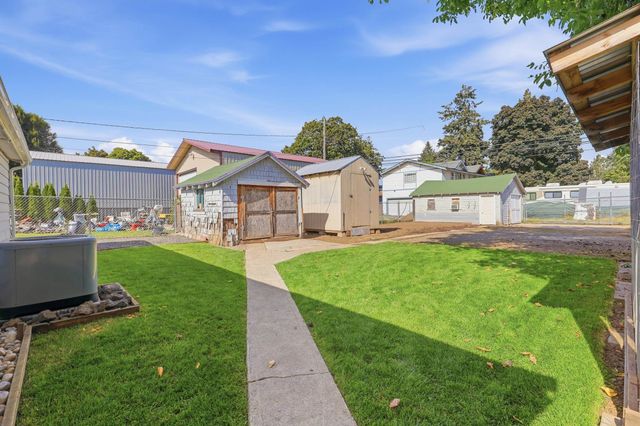 3423 E 30th Ave, Spokane, WA 99223