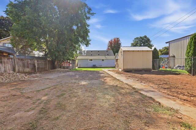 3423 E 30th Ave, Spokane, WA 99223
