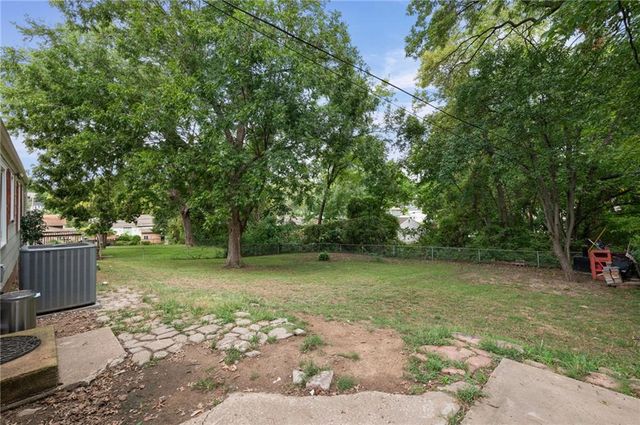 4332 Oakland Avenue, Kansas City, KS 66102