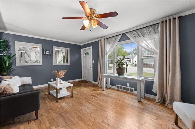4332 Oakland Avenue, Kansas City, KS 66102