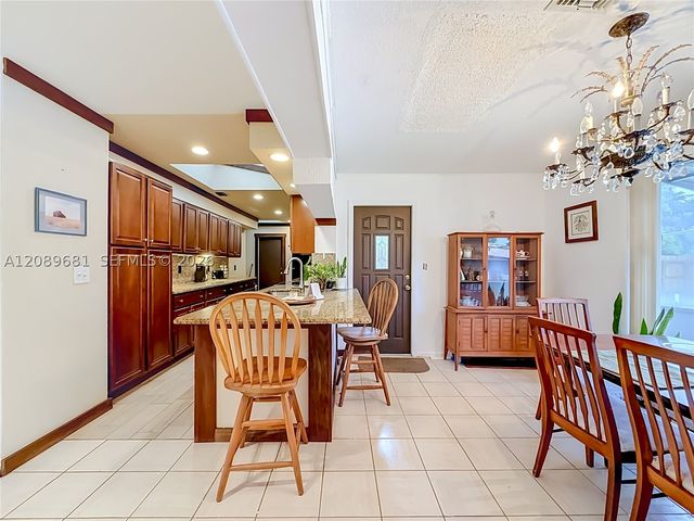 4220 NE 4th Ter, Deerfield Beach, FL 33064