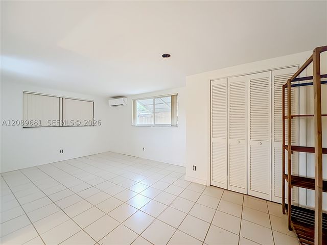 4220 NE 4th Ter, Deerfield Beach, FL 33064