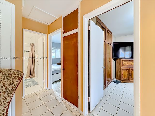 4220 NE 4th Ter, Deerfield Beach, FL 33064