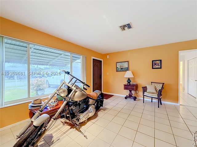 4220 NE 4th Ter, Deerfield Beach, FL 33064