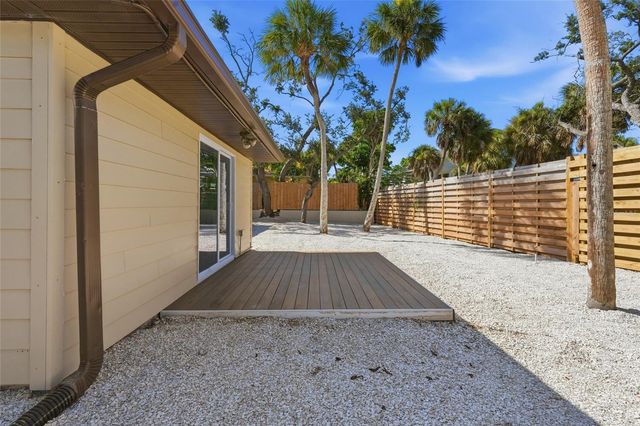 782 BIRDSONG LANE, Sarasota, FL 34242