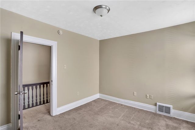 314 Grove St, Mckees Rocks, PA 15136