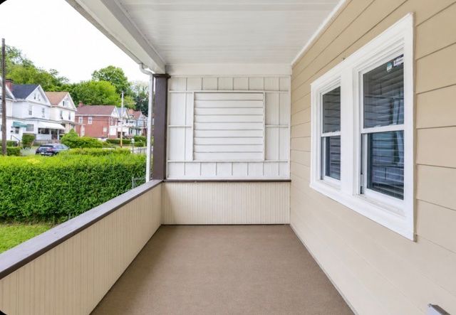 314 Grove St, Mckees Rocks, PA 15136