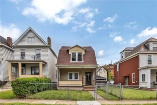 314 Grove St, Mckees Rocks, PA 15136