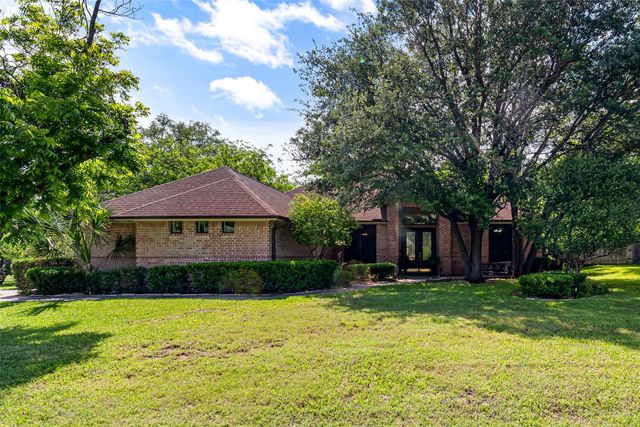 6114 Westover Drive, Granbury, TX 76049