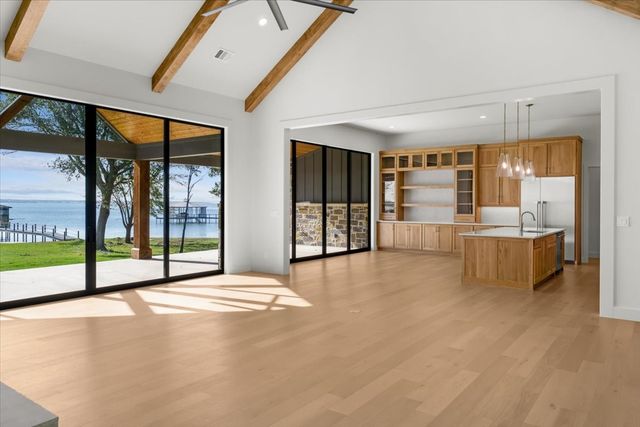 1194 The Shores Drive, Corsicana, TX 75109