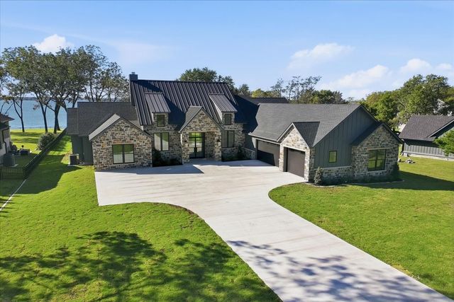 1194 The Shores Drive, Corsicana, TX 75109