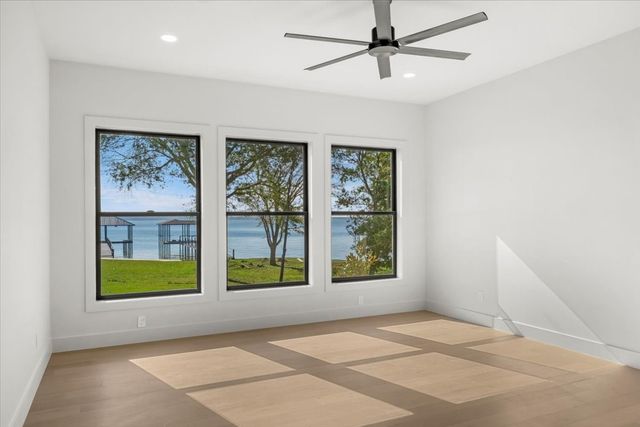 1194 The Shores Drive, Corsicana, TX 75109